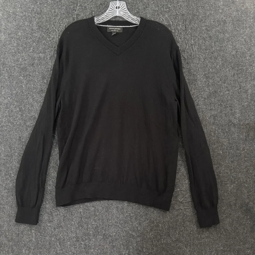 Banana Republic Sweater Men's Large Black 100% Merino Wool V Neck Pullover